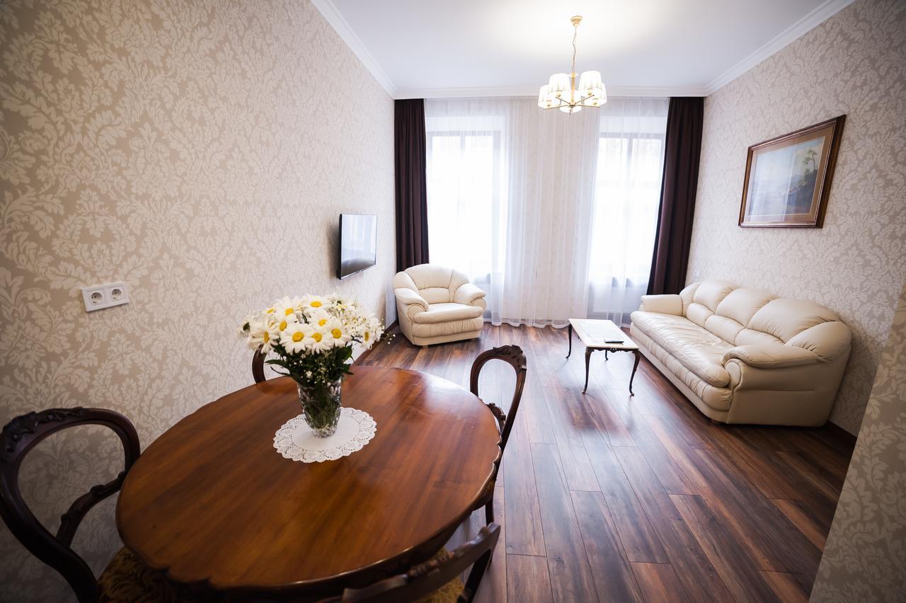 Asao-Apartments Walking Center Zone Lviv Eksteriør billede